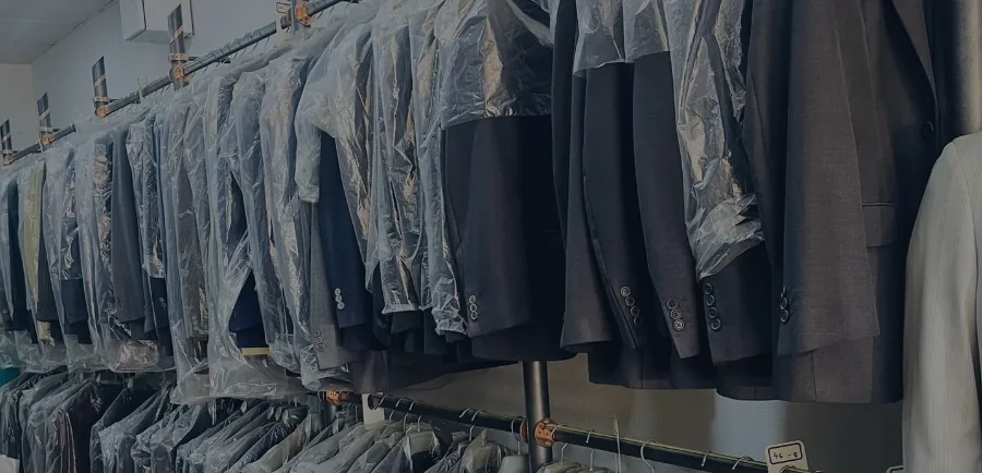 Perchero de trajes de ceremonia